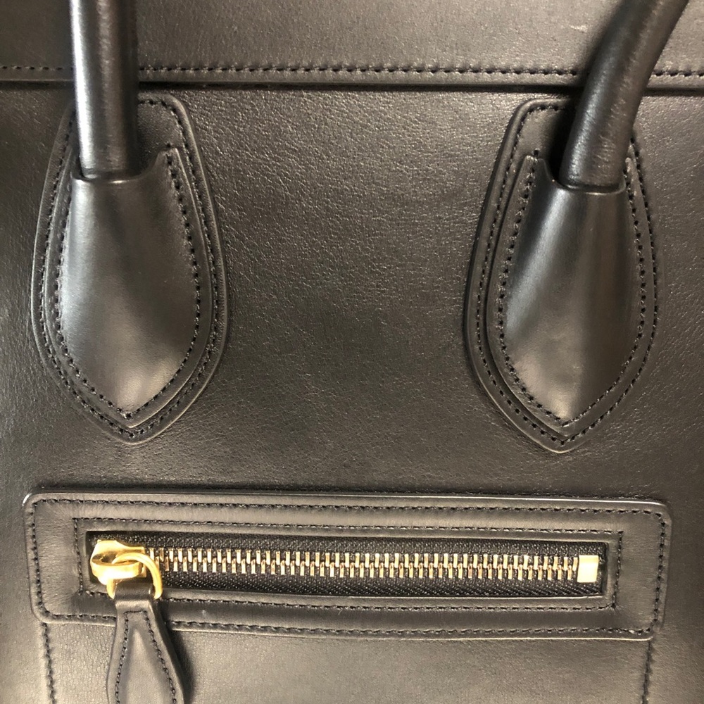 CELINE MICRO LUGGAGE HANDBAG IN SMOOTH CALFSKIN BLACK - Picture 14 of 15